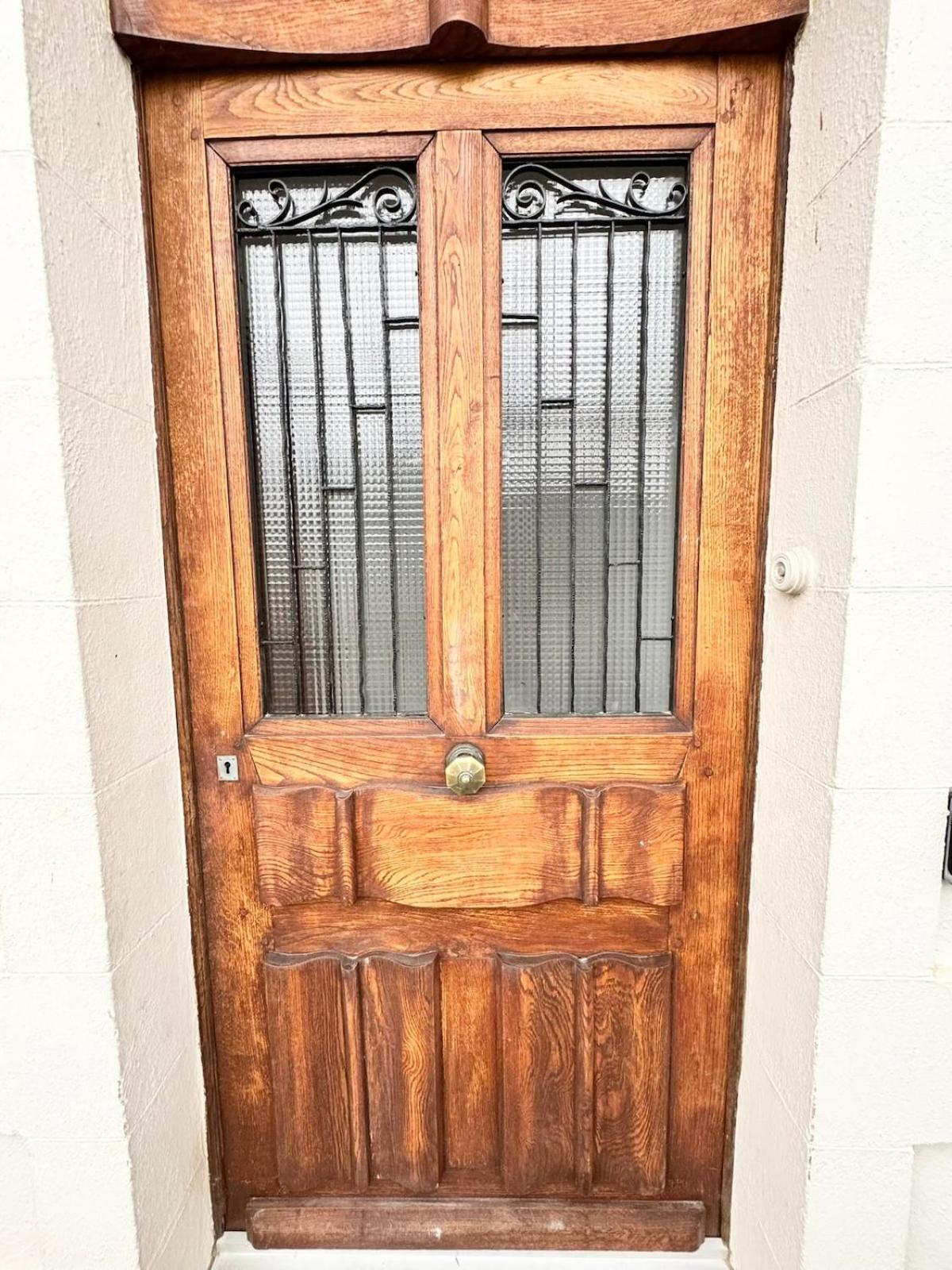 Apartment Loustal D Henri 3
